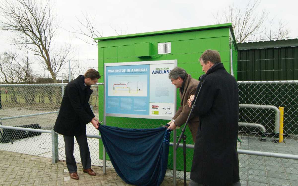 Hydrogen in natural gas grid